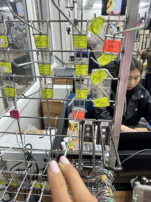 Вешалки и палки для эконом  панелей