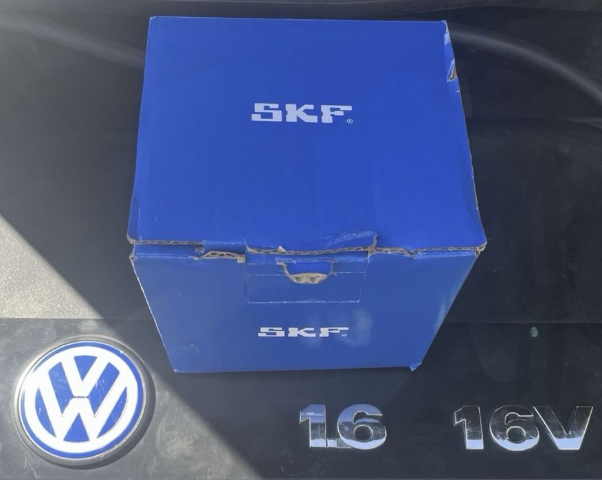 Rolă întinzător curea transmisie SKF pentru VW  golf 4 ! Produsul este NOU !!!