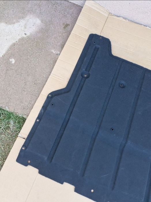 Scut motor Audi Q3 NOU 2011-2018 Material