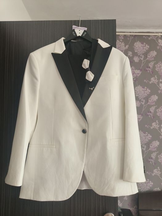 Vand costum de ginere