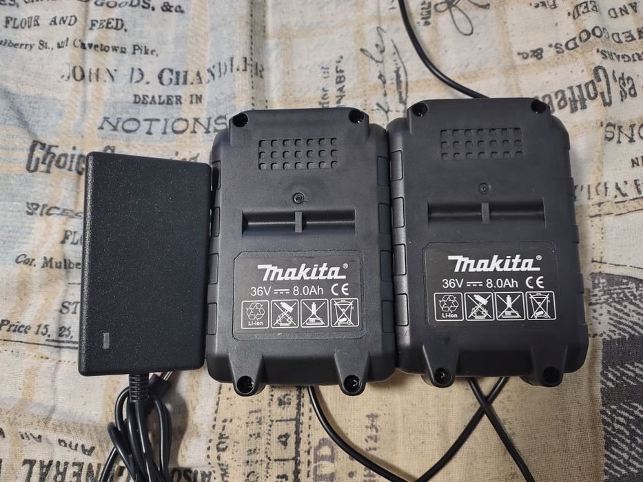 Батерии + зарядно макита нови