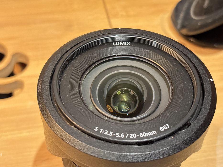 Обектив Panasonic Lumix S  20-60mm , L mount.
