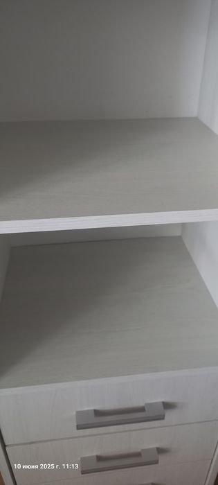 Шкаф-стол                  .