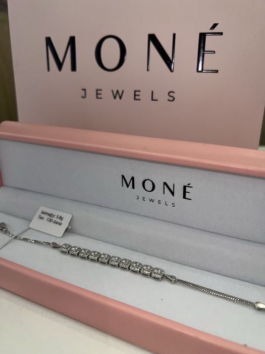 Браслет от бренда MONE