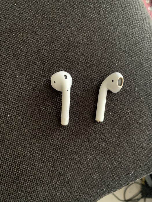 Apple  AirPods безжични слушалки за части