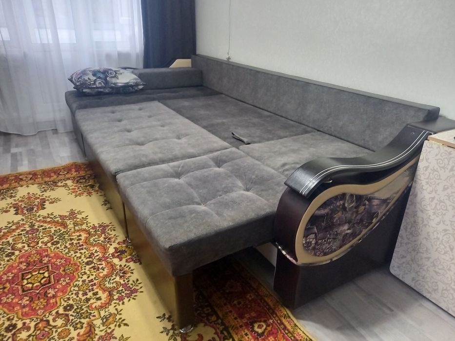 Диван для гостиной...Трансформер...14 микрорайон.