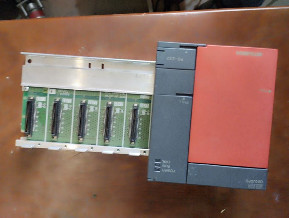 PLC Mitsubishi FX2N-80