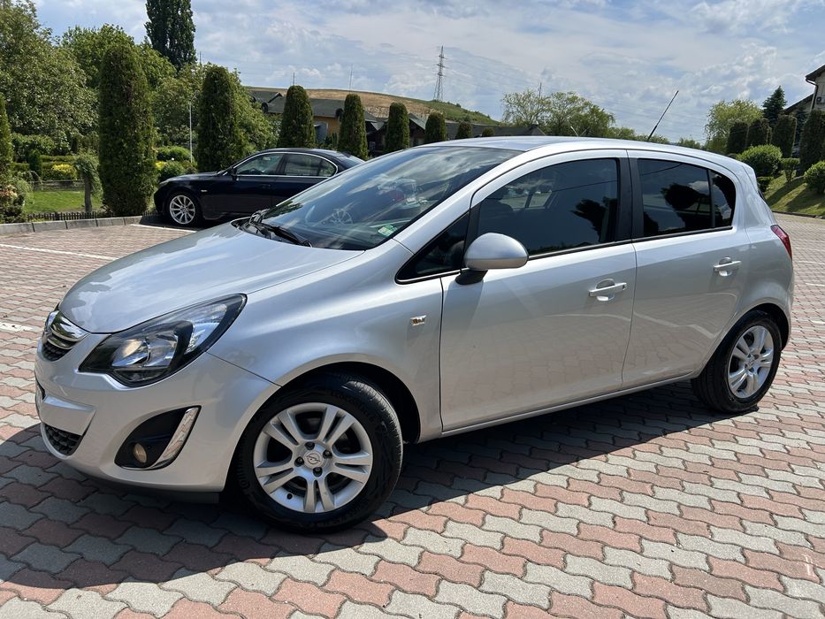 -Opel corsa facelift-1.4benzina-101cai-euro5-2011-adusa din germania-
