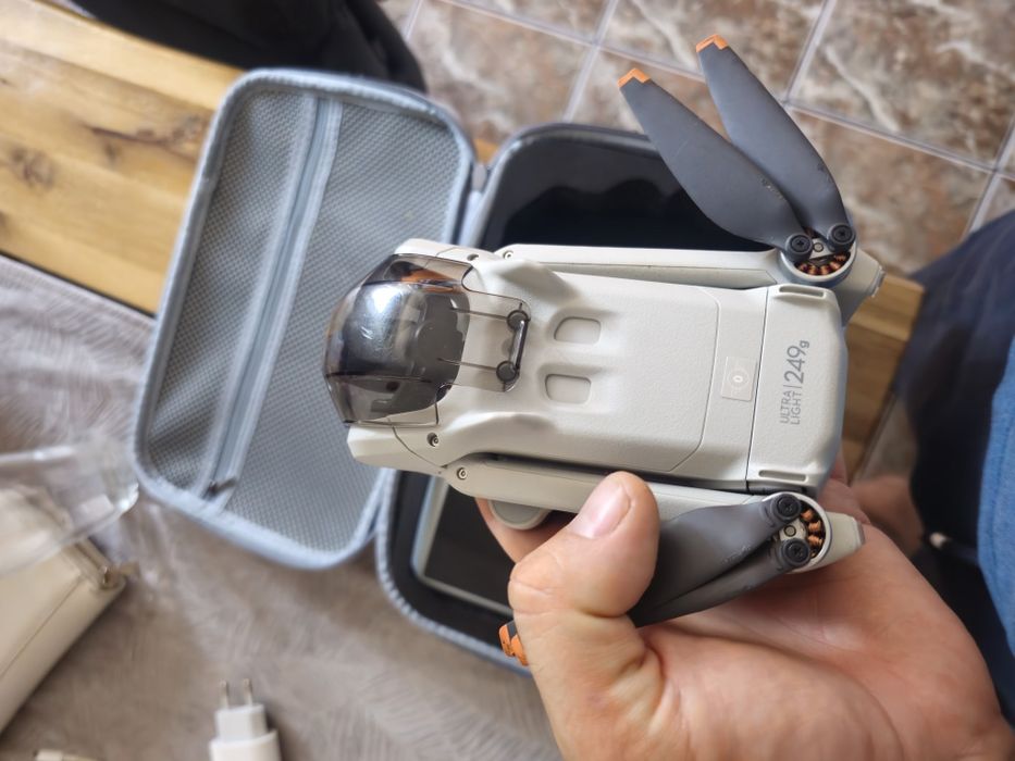 Dronă DJI - Mini 3 DJI RC, 4K.