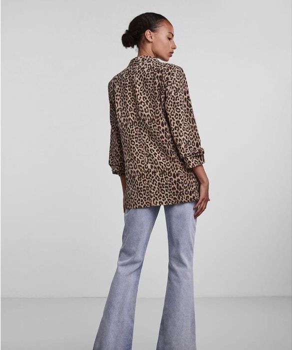 Стилно Леопардово сако