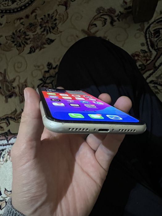 Аифон 11 каропка феис трутон есть