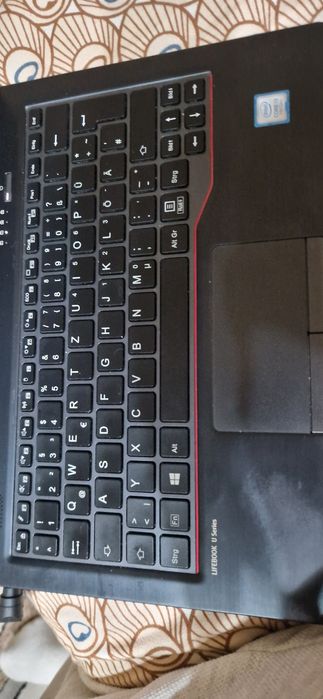 Fujitsu simens laptop u727