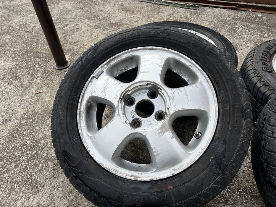 Летни гуми с джанти + зимни гуми