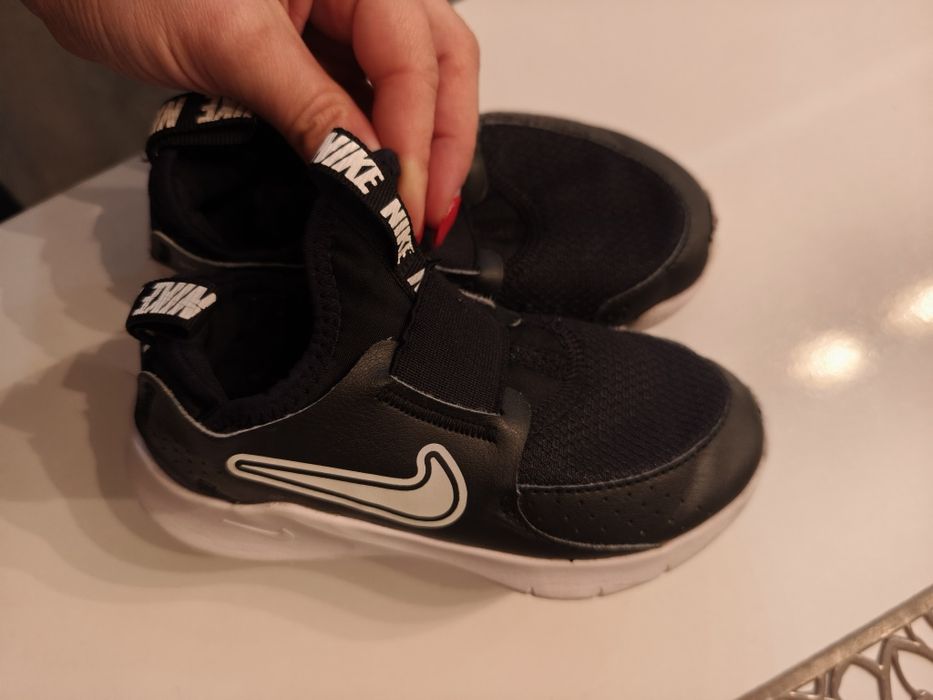 Боти, ботуши, маратонки Nike Puma Reserved