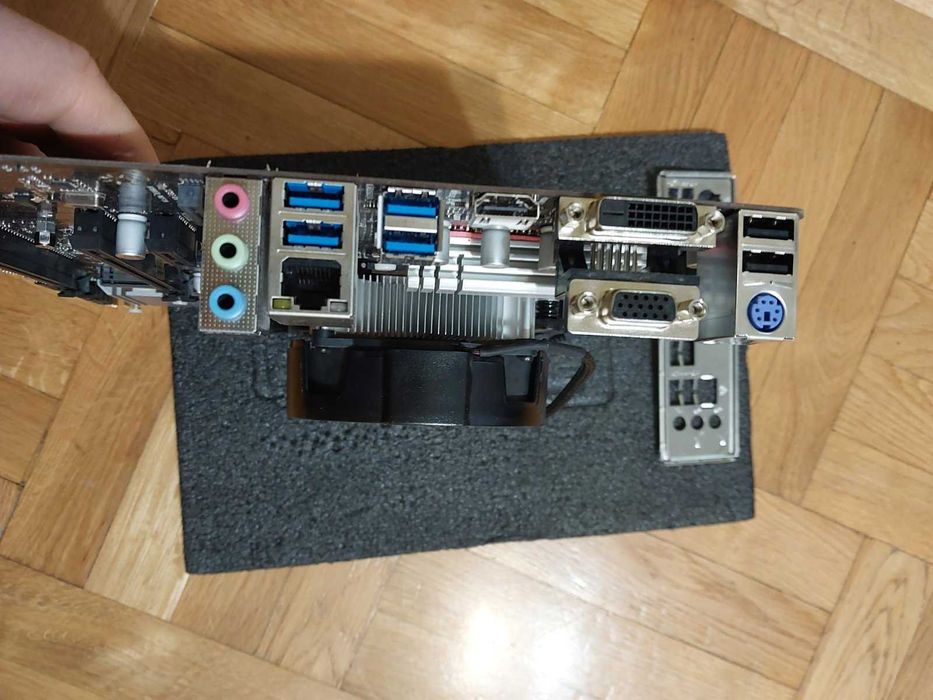 Ryzen 5 3600 + Biostar B550MX/E Pro ver.6.0 + Wraith Stealth