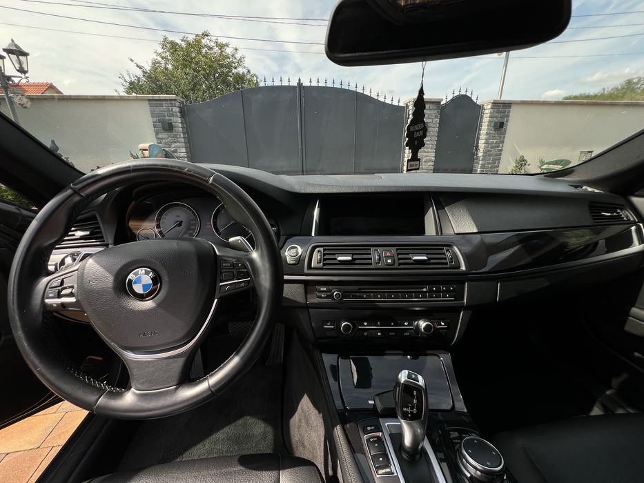 BMW SERIA 5 Luxury Line