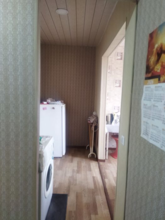 Продажа двухкомнатной 9- 4 етаж  Sotiladi 2 xona 9 qavat dom 4 qavatda