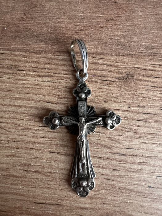 Серебряный крест