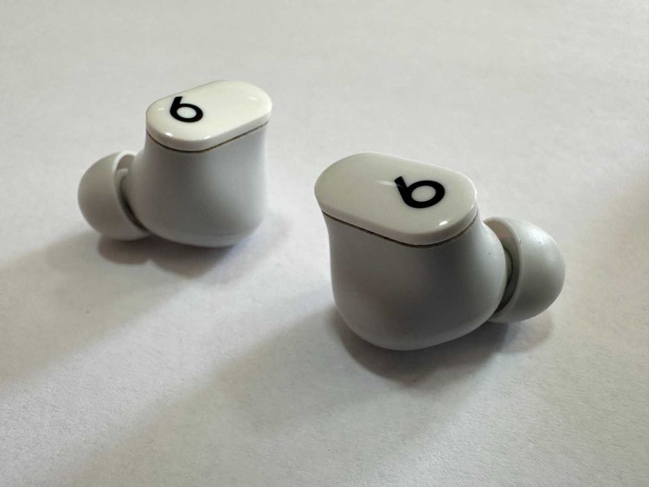 Apple Beats by Dre - Studio Buds