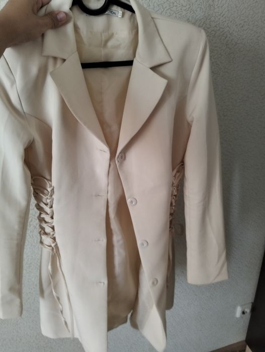 Ношенные одежды продам