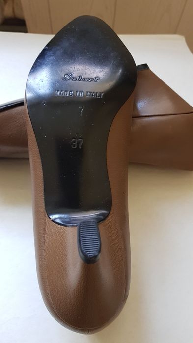 Женские кожаные туфельки. Раз 36-37. Произ.ИТАЛИЯ. Новые.