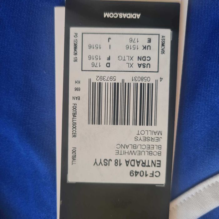 Echipament fotbal cu maneca scurta Adidas 176 cm nou original