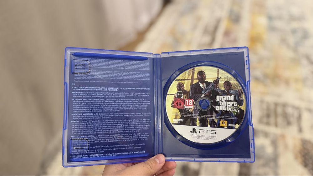 Продам Grand Theft Auto V  — диск, как новый