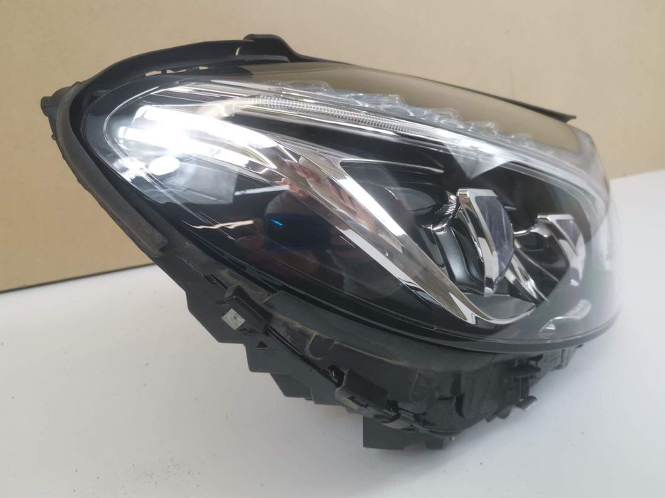Far Dreapta Full Led Inteligent Light System Mercedes-Benz  C-Class W2