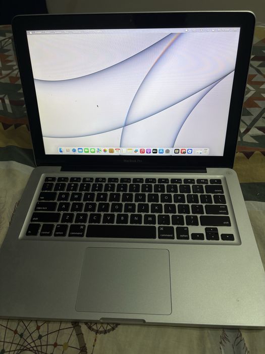 Macbook pro 13, Early 2011