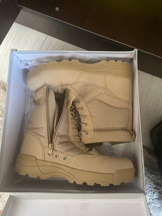 Берцы песчанки новые. 41 размер