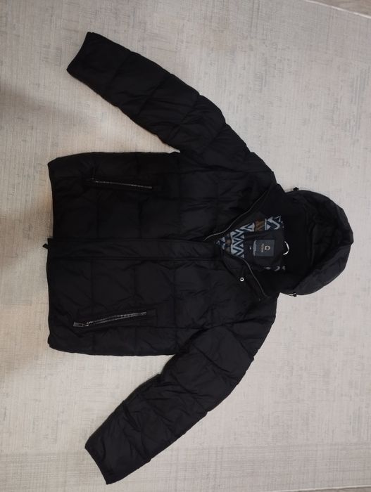 Зимняя куртка-пуховик