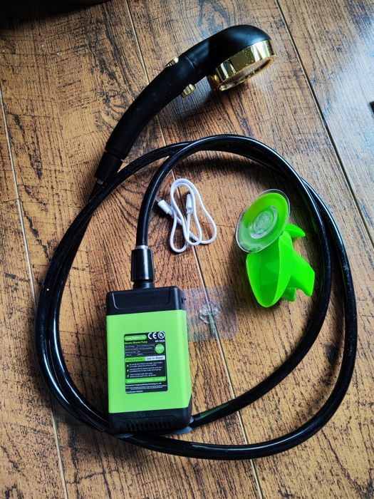 Къмпингарски душ за къмпинг