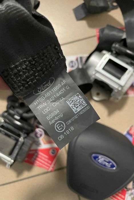 Ford Fiesta MK8 set centuri de siguranta fata / spate  - kit airbag