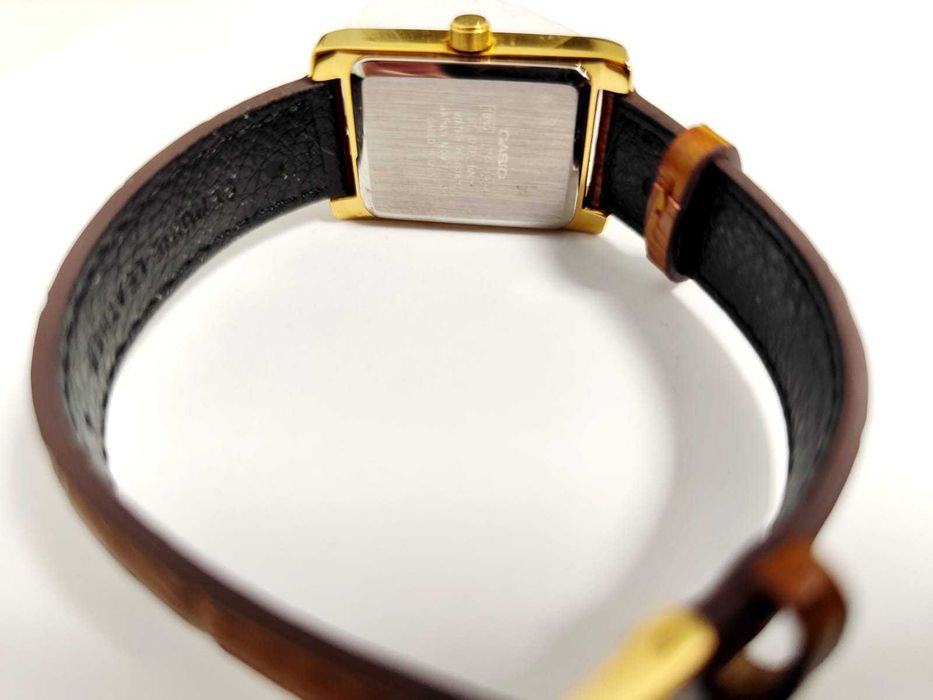 (AG 35) Ceas Dama Casio  b.31491.9 - 105Lei Garantie 2 ani