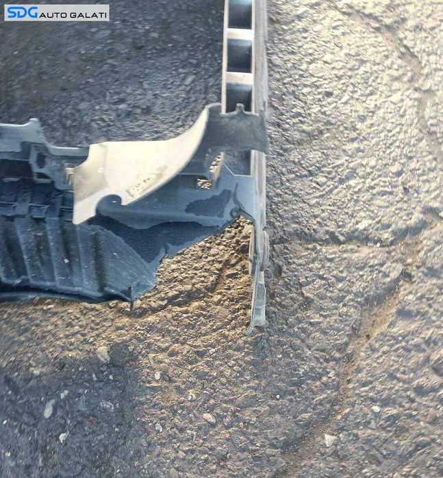 Trager Tragher Calandru Panou Frontal Suport Faruri Radiatoare cu Defect Volkswagen Golf 6 2008 - 2016 Cod 5K0805594 [LC3704]