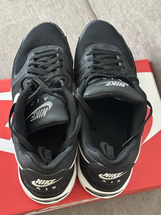 Nike Air Max Command 45
