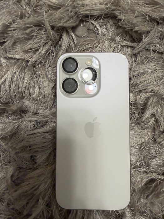 Iphone 16 про с 2 калъфа