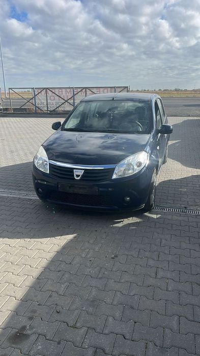 Dezmembram Dacia Sandero 1.2 benzina din 2011