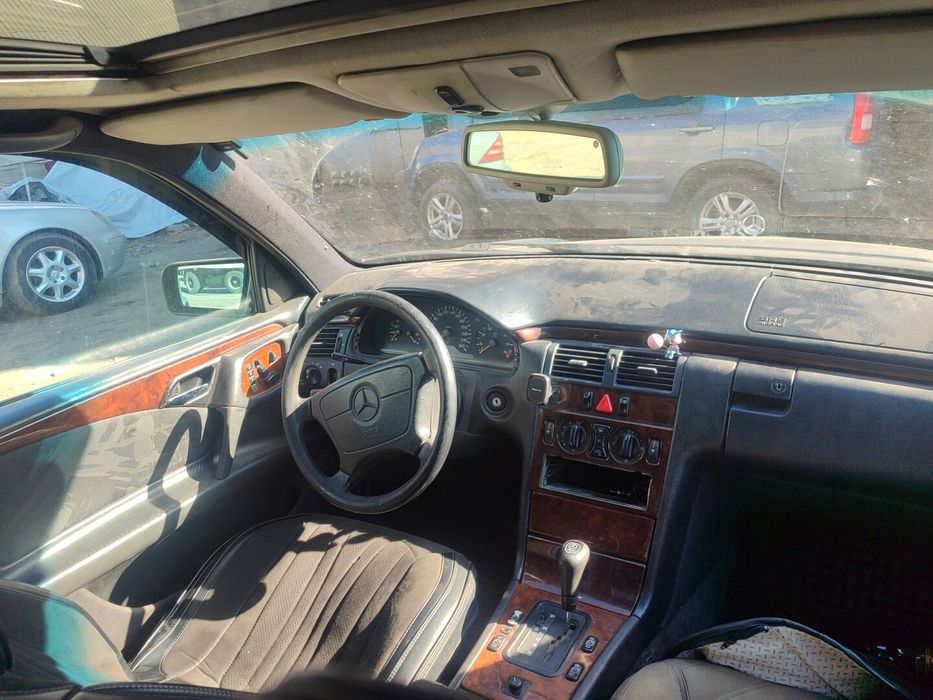 Мерседес W210 E280 по запчастям продаётся