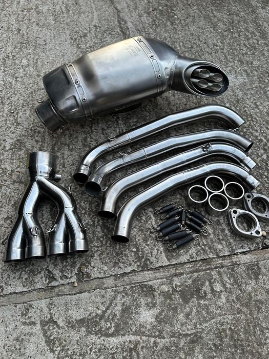 Akrapovic Full exhaust CBR650R/F, Delkevic ER6F/N, GSXR carbon, FZ6