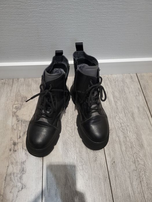 Зимние  ботинки для девочек