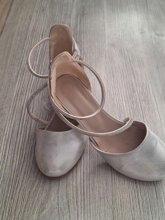 Pantofi eleganti mărimea 35