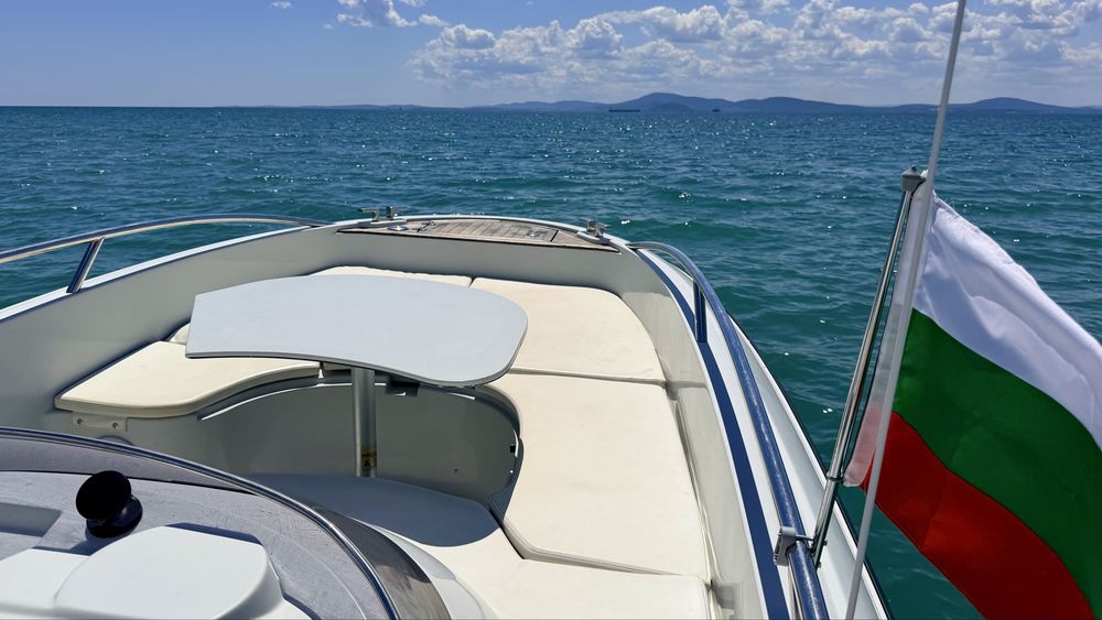 ЛОДКА Clear Libra Open 750