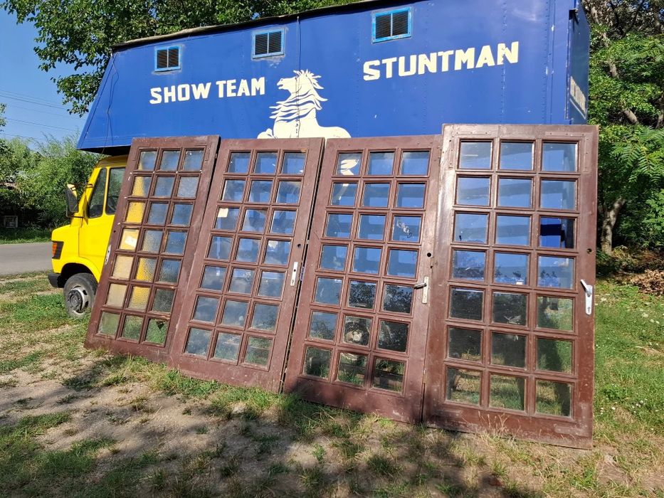 Uși vechi, artă populară, meserii vechi,  lemn masiv