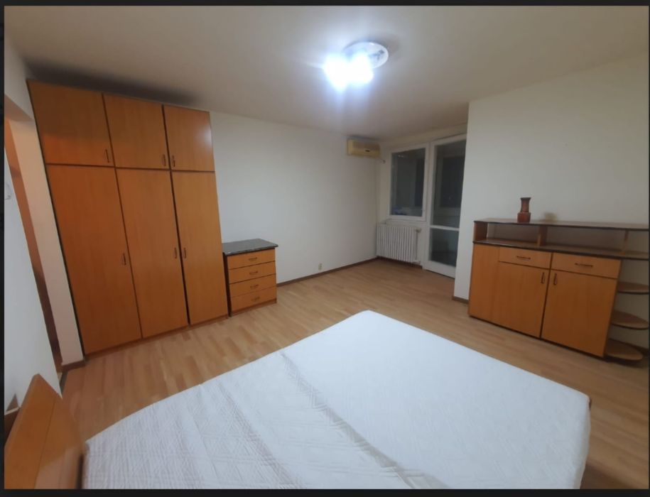 Garsoniera Metrou Costin Georgian