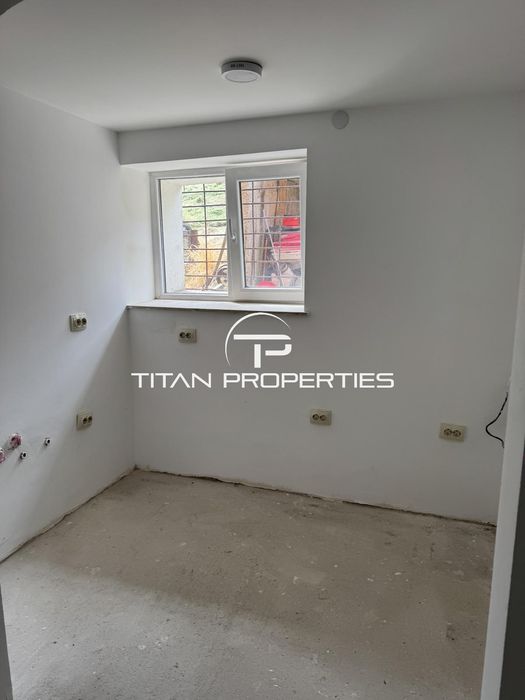 Продава се Етаж от къща в София, Иван Вазов - 64 кв.м за 704 €/кв.м - Снимка #11