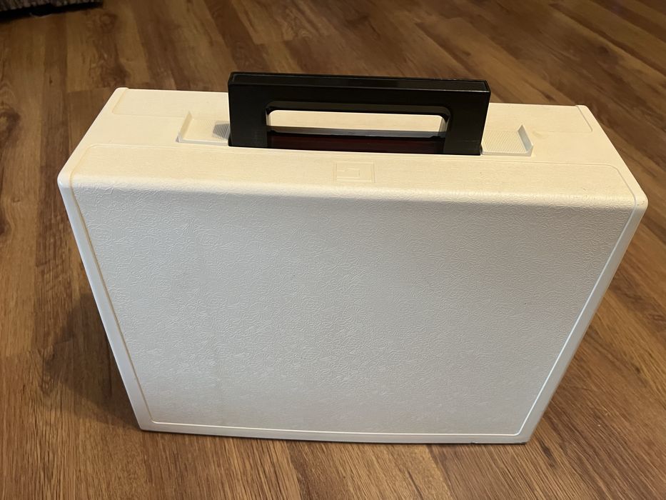Vand masina de cusut Husqvarna