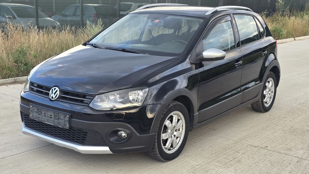 VOLKSWAGEN Polo 2012 — imagine 2