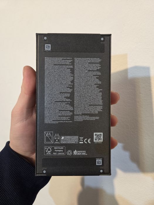 Vând Samsung Galaxy S25 Nou