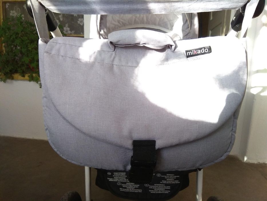 Бебешка количка.